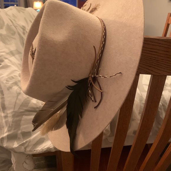 Designer hat - Picture 4 of 7